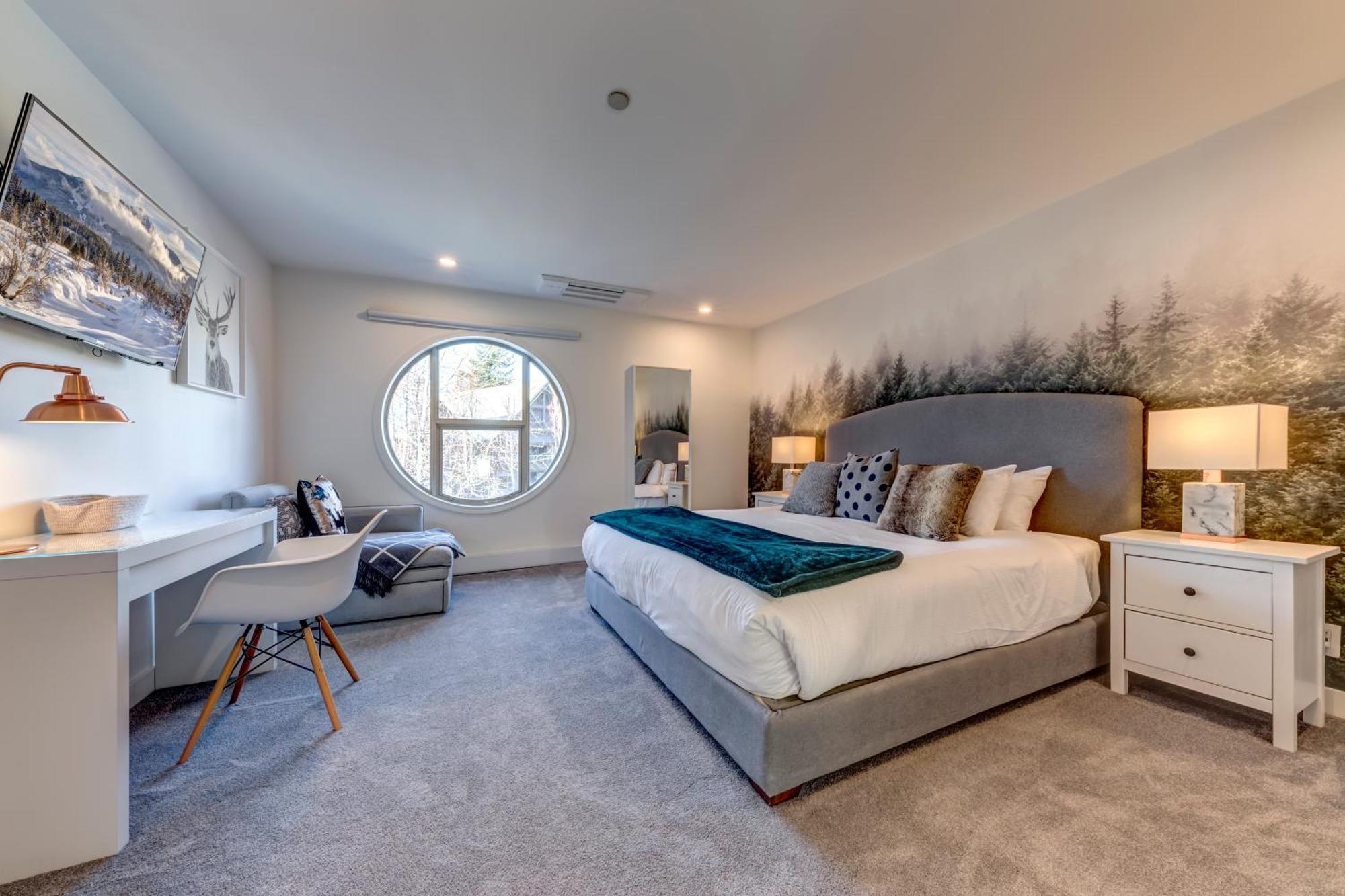 The Lookout Penthouse // A Luxe Suite In ウィスラー エクステリア 写真